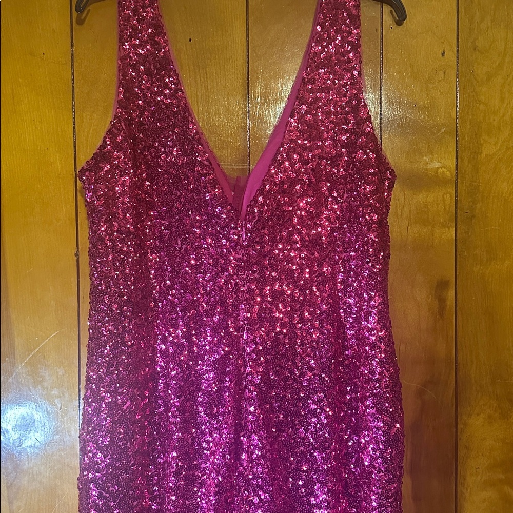 Morgan and Co. Sparkling Pink Sequin Gown - Picture 5 of 7
